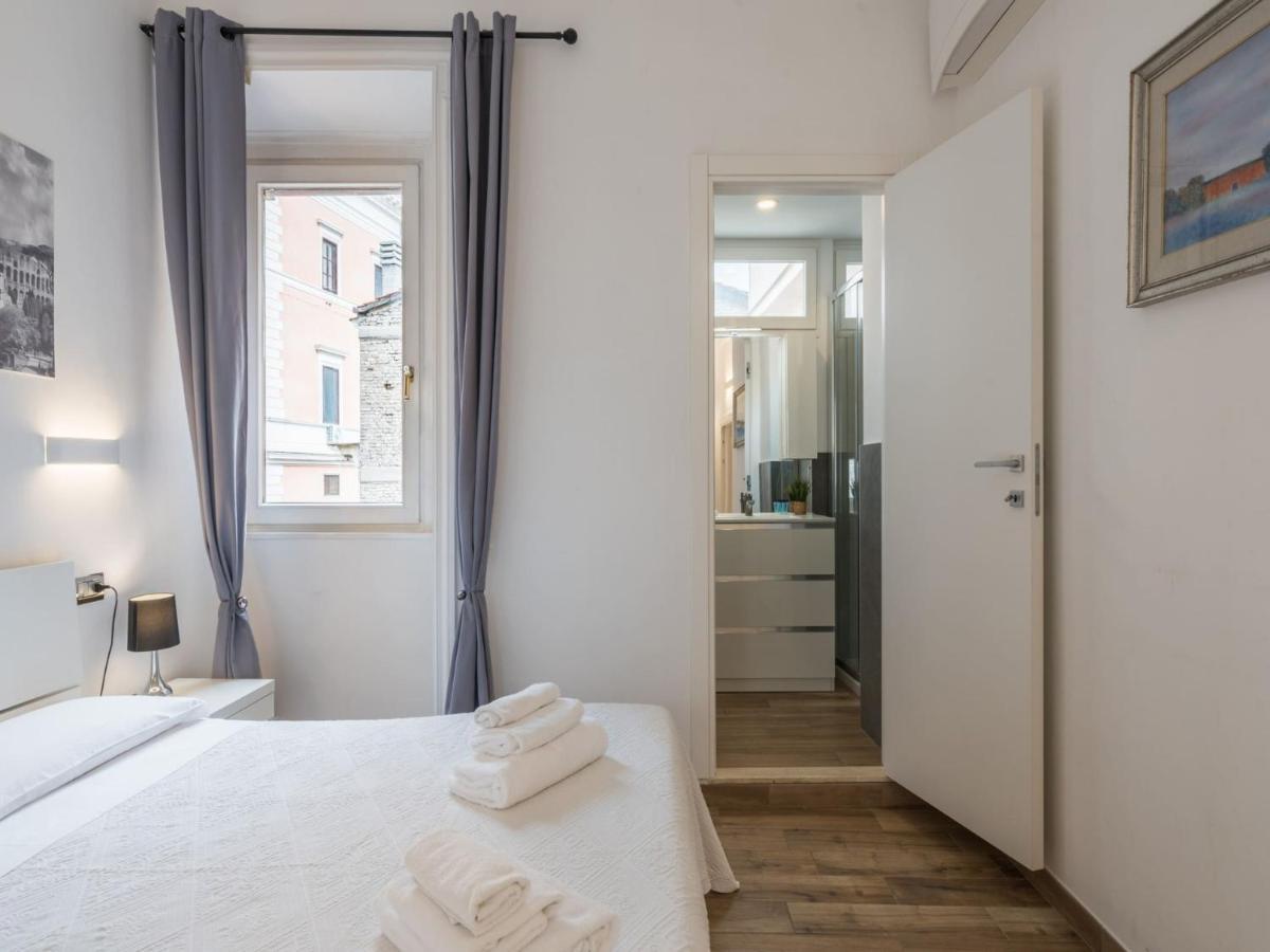 The Best Rent - Elegant Three-Bedroom Apartment A Few Steps From Fontana Di Trevi Экстерьер фото