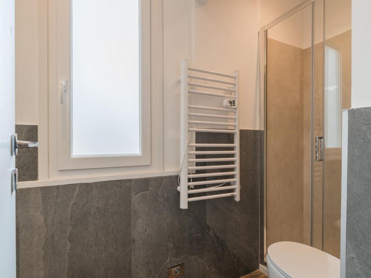 The Best Rent - Elegant Three-Bedroom Apartment A Few Steps From Fontana Di Trevi Экстерьер фото