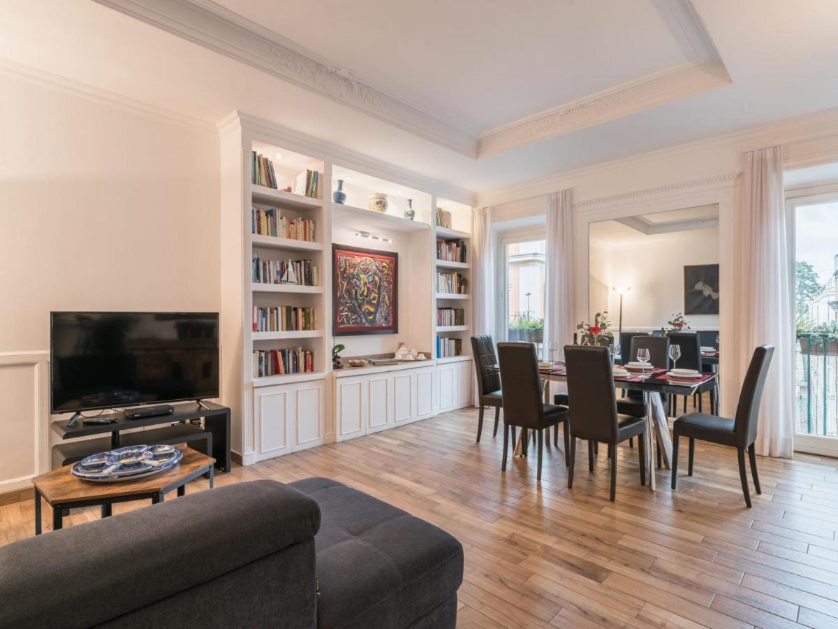 The Best Rent - Elegant Three-Bedroom Apartment A Few Steps From Fontana Di Trevi Экстерьер фото