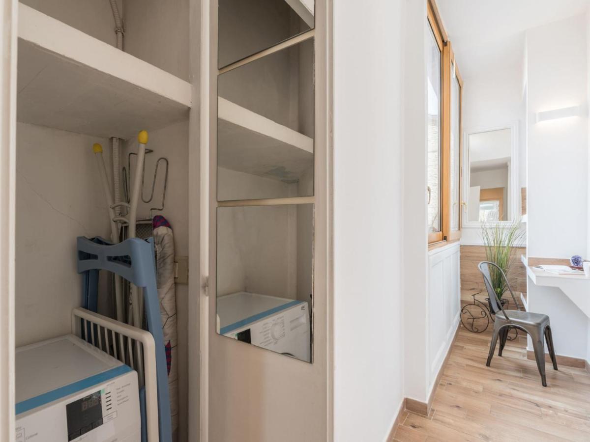 The Best Rent - Elegant Three-Bedroom Apartment A Few Steps From Fontana Di Trevi Экстерьер фото